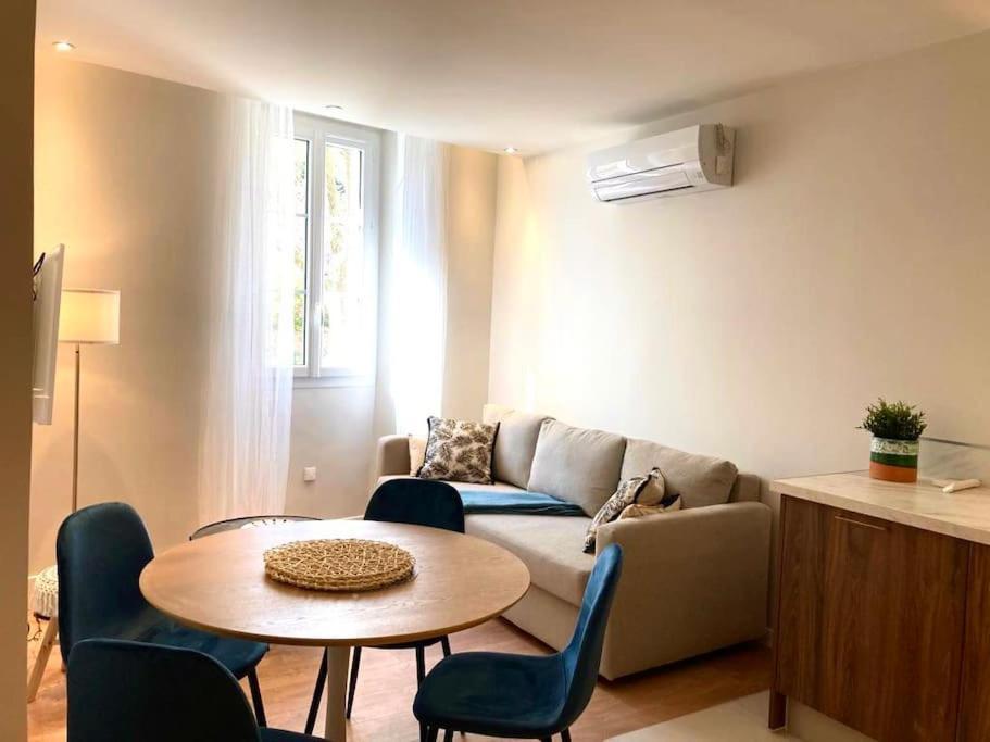 Le Palm Appartement Elegant & Design En Bord Riviere Collobrières Exterior foto